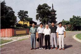 巢纪平-3.jpg (19338 bytes)