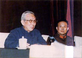 奋力开拓 壮心不已.jpg (15218 bytes)