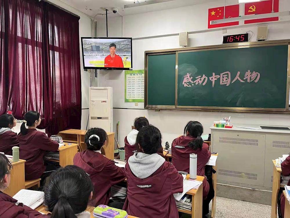 a070bff57a694d1882501a738a5fdac3.jpg a070bff57a694d1882501a738a5fdac3.jpg