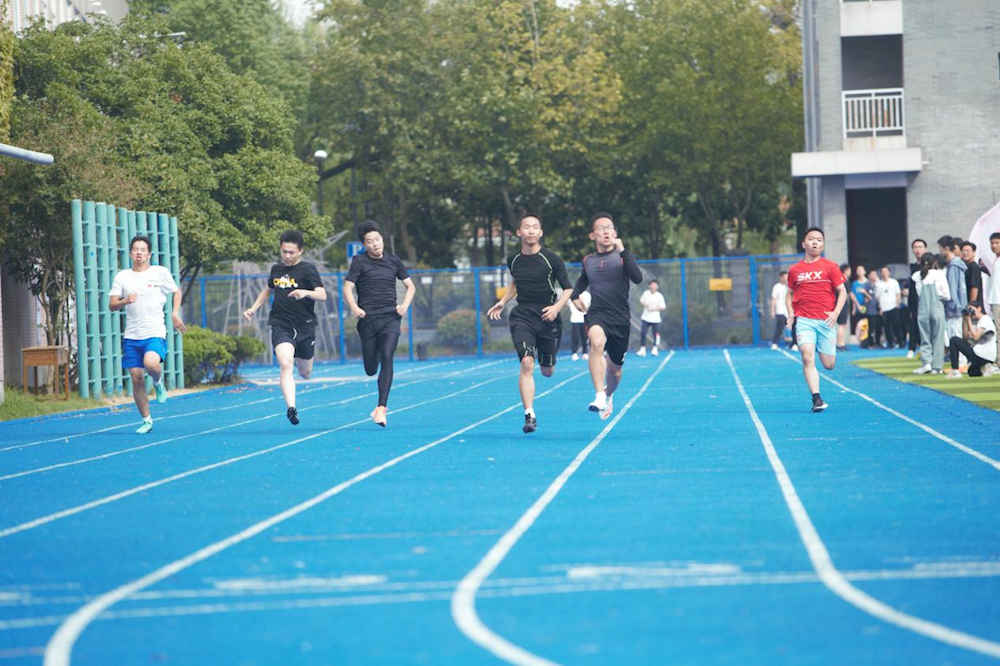 9865c594b2684558b98f39971a48317c.png 9865c594b2684558b98f39971a48317c.png