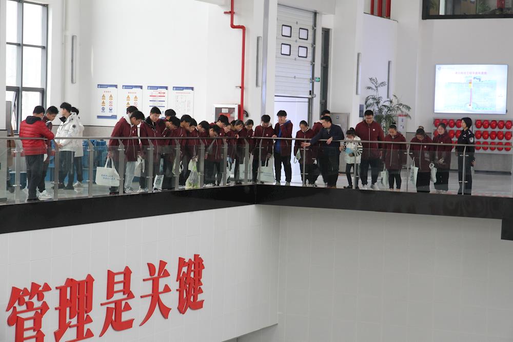 a658c9f74c2e4697b48f5281339e4785.jpg a658c9f74c2e4697b48f5281339e4785.jpg