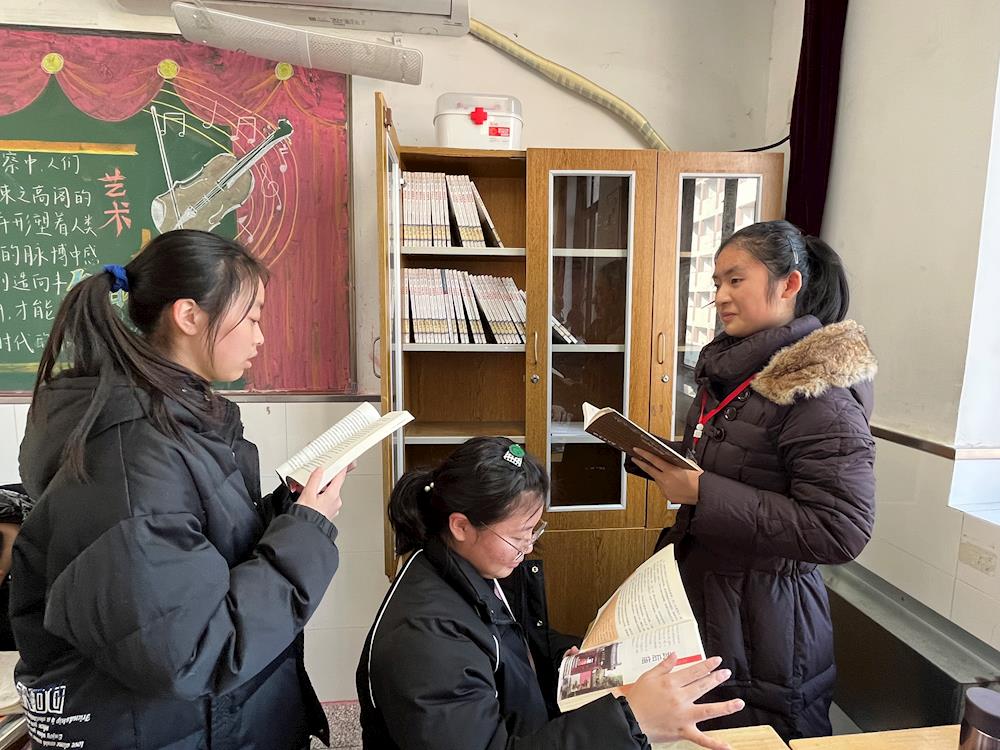 0854056015f84500bf9eeb85dc32cc87.jpg 0854056015f84500bf9eeb85dc32cc87.jpg