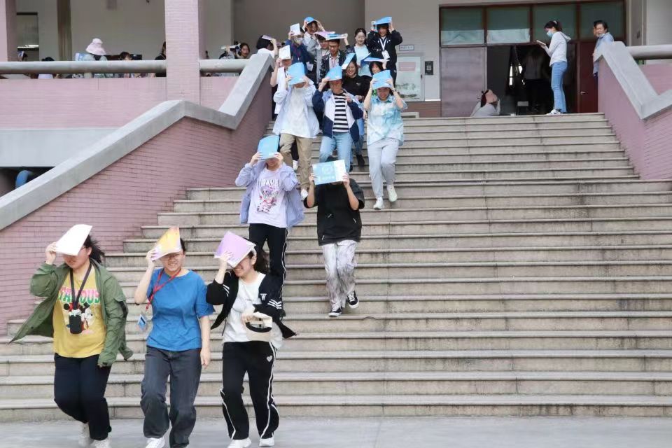 5ce0a59490564d90b8b61268c4dd532b.jpg 5ce0a59490564d90b8b61268c4dd532b.jpg