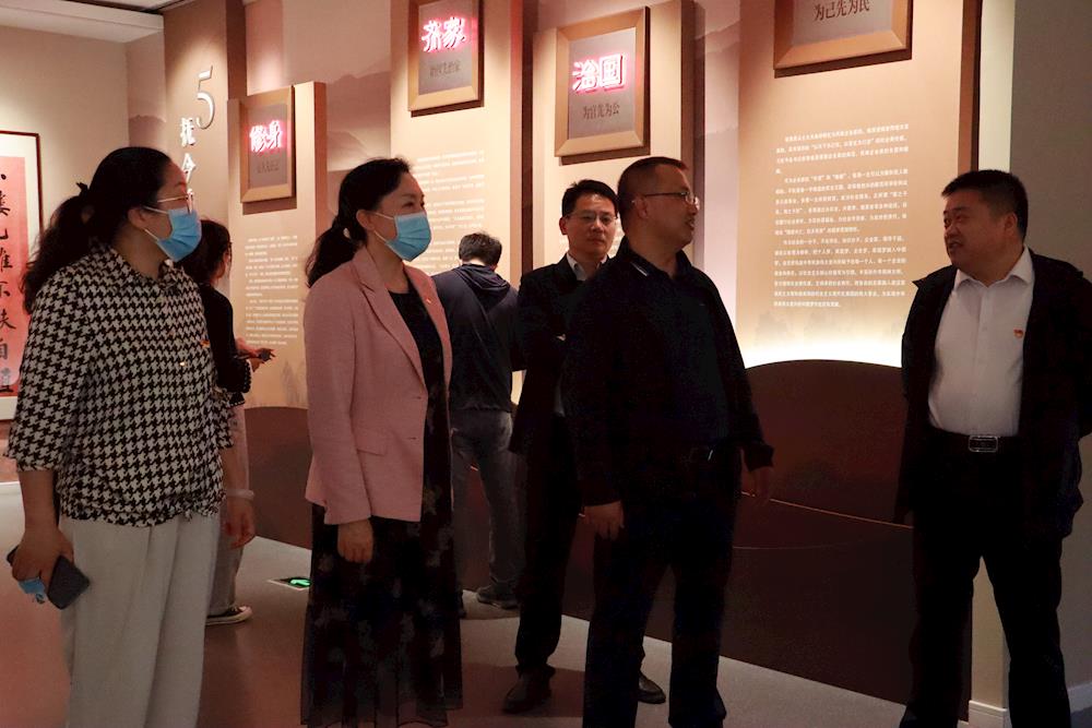 07fc9cd458cf4464bfe8771f0dd95954.jpg 07fc9cd458cf4464bfe8771f0dd95954.jpg