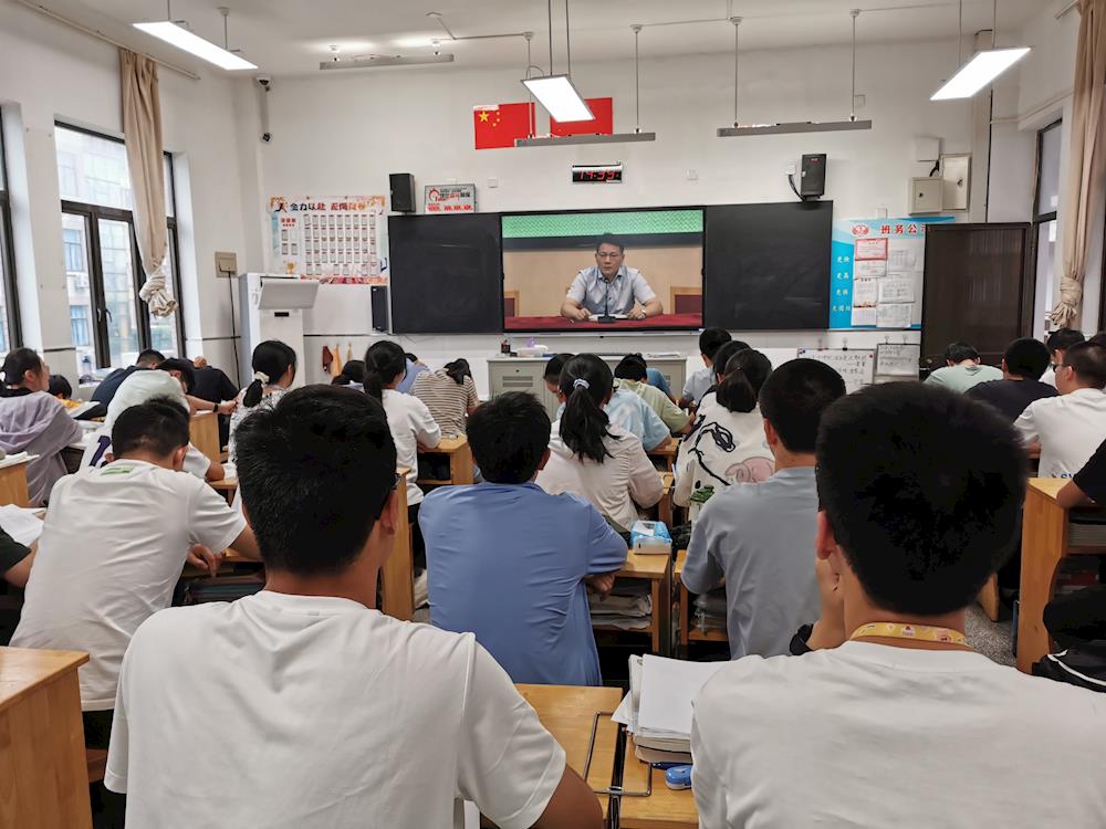 b0e12b70aac645388a9cef69cd3b4241.jpg b0e12b70aac645388a9cef69cd3b4241.jpg