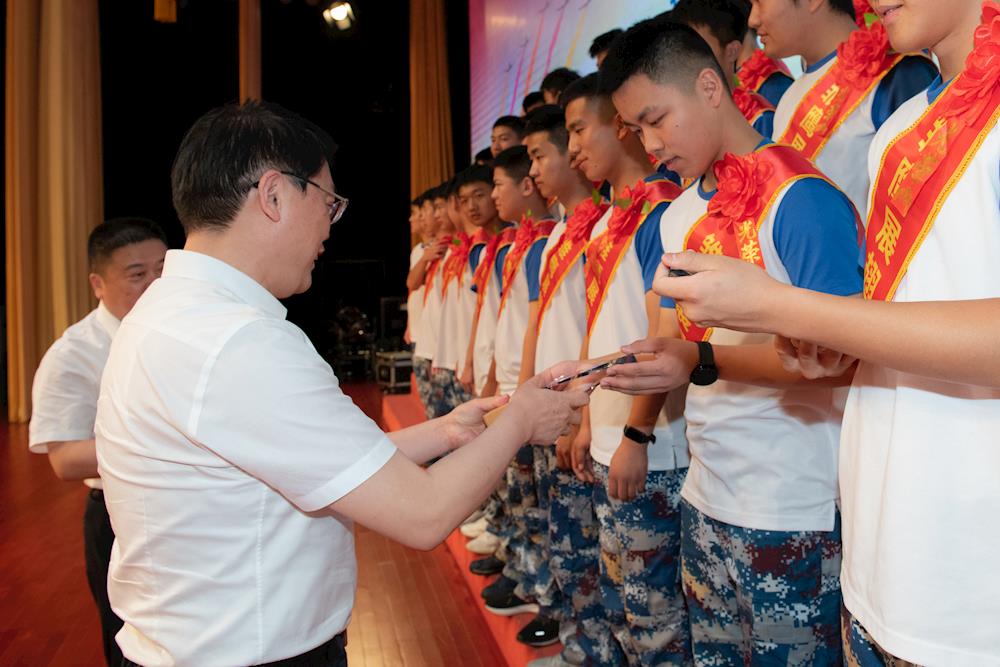 bd10ffacaba94da7b5b1cdb332fa3434.jpg bd10ffacaba94da7b5b1cdb332fa3434.jpg