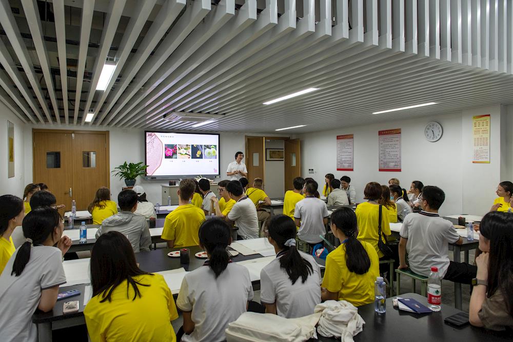 d4e70d291e9e4f578b35c11283644dad.jpg d4e70d291e9e4f578b35c11283644dad.jpg