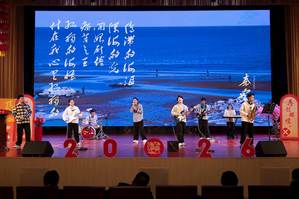 a380320e17524c6cb85ecac5e43e658c.jpg a380320e17524c6cb85ecac5e43e658c.jpg