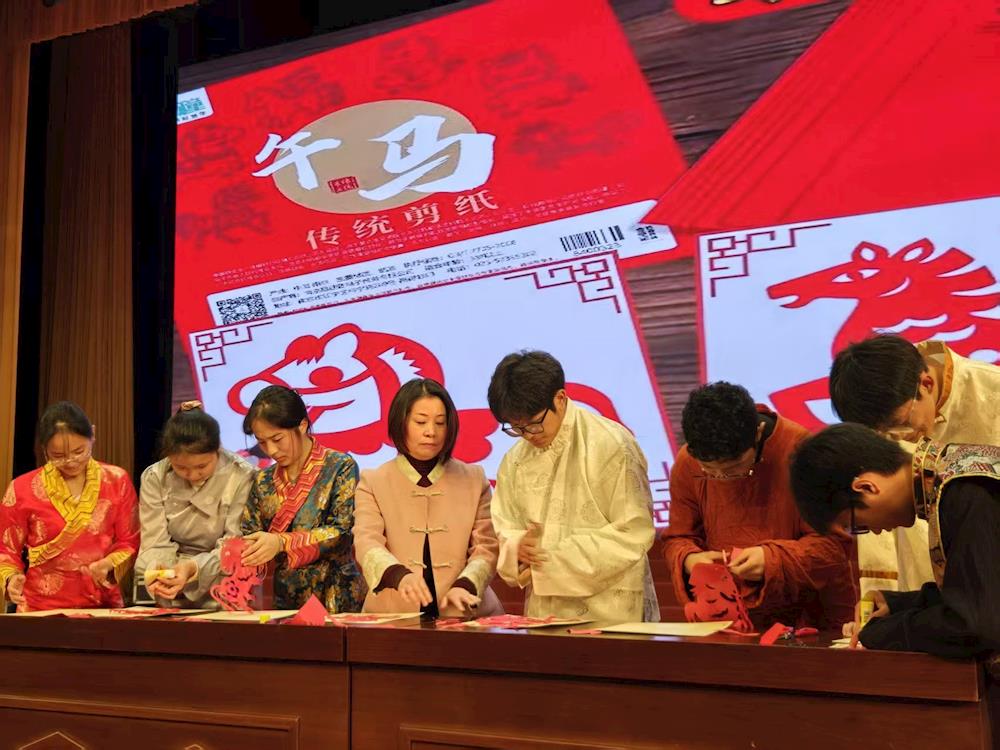 6ca79afc54624a7c91bf283ce2564dff.jpg 6ca79afc54624a7c91bf283ce2564dff.jpg