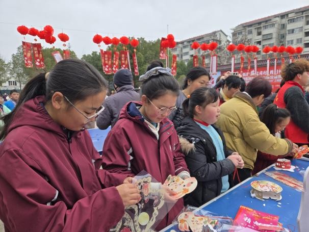 c0efae04f9ab403eacaa90d7204c0ea4.jpg c0efae04f9ab403eacaa90d7204c0ea4.jpg